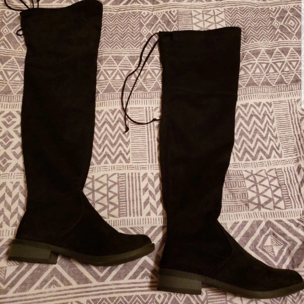 Sold on MERC.    Over the knee boots / Thigh high